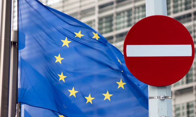 Лидеры стран ЕС договорились продлить антироссийские санкции на полгода