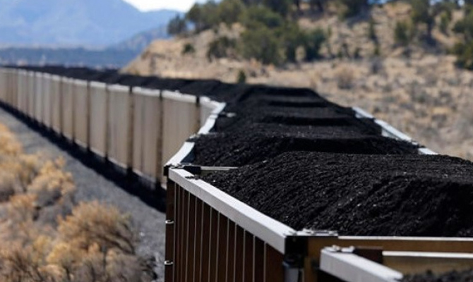 Украина покупает уголь с оккупированных территорий, - Кистион