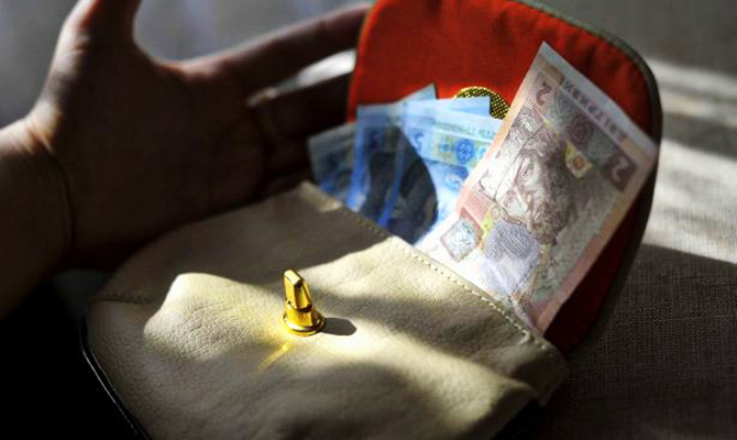 Украинцам подняли зарплаты на 232%, — Данилюк