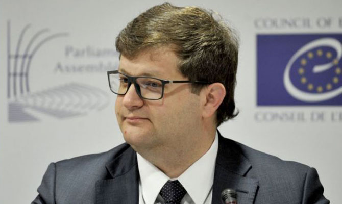 Визовый режим с РФ не будут выносить на рассмотрение Рады, - Арьев
