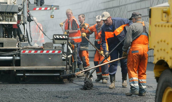 «Укравтодор» в 2017 году увеличит объем ремонта дорог в два раза
