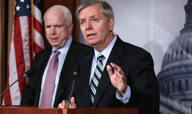 Сенаторы Маккейн и Грэм посетят Украину