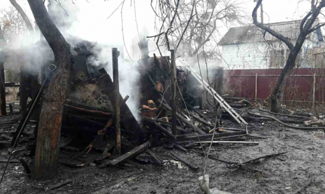 В Киеве при пожаре в жилом доме погибли 4 ребенка