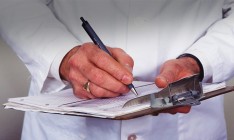 Кабмин определит весной гарантированный объем медуслуг