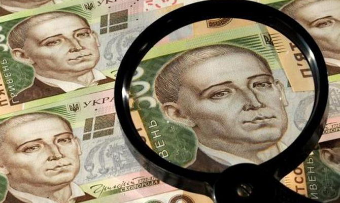 Харьковский прокурор задекларировал роскошный особняк и миллионы наличными