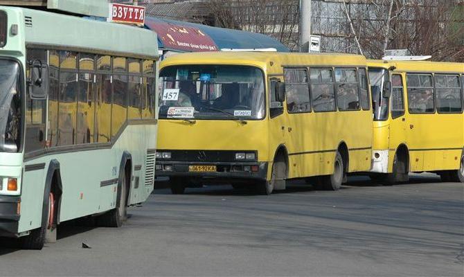 Киевская ОГА требует от перевозчиков обосновать существенное подорожание проезда в маршрутках
