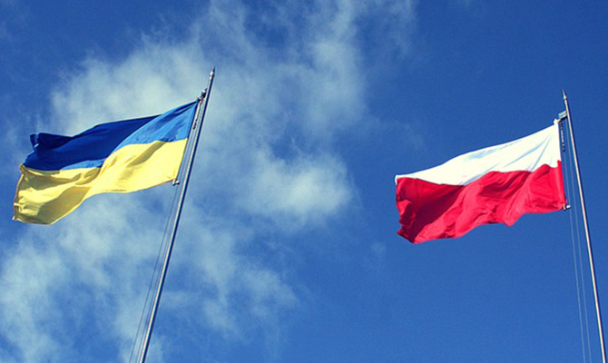 Польша собирается упростить правила въезда и проживания для украинцев