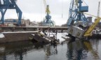 СМИ: В Каменском в Днепр вылилось около 300 тонн мазута