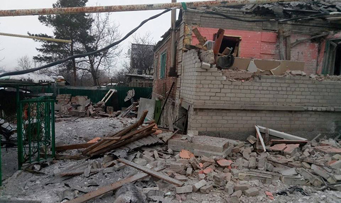 Обстрел боевиками Авдеевки, при котором были ранены местные жители, квалифицирован как теракт