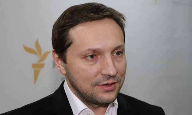 Нельзя искусственно навязывать или отбирать праздник, — Стець