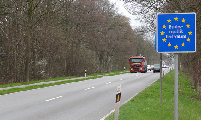 Пограничный контроль в ЕС продлили еще на три месяца