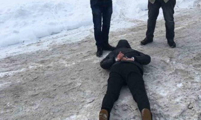 Чиновник Гоструда задержан на взятке за разрешения для АГЗП