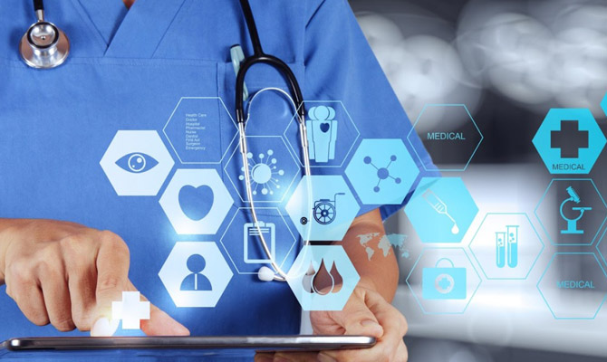 Украинцев могут заставить обязательно оформлять медстраховку с 2019