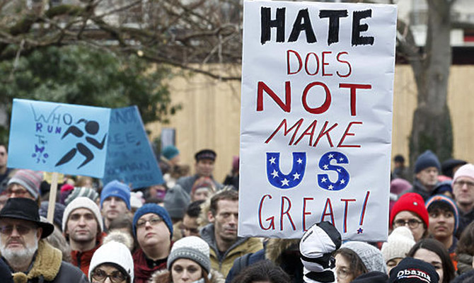 США ужесточили требования к беженцам, - СМИ