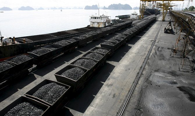 Цена угля в порту Роттердама за год выросла на 80%