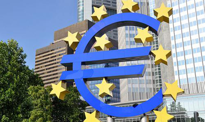 Еврокомиссия хочет, чтобы Великобритания после выхода из ЕС за четыре года вложила в Евросоюз 60 млрд евро