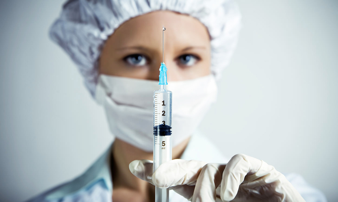 В Австралии более 140 тыс. семей лишили пособий из-за прививок