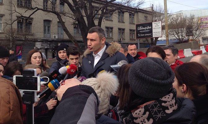 Кличко обещает капитальный ремонт Воздухофлотского путепровода