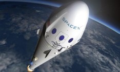 SpaceX анонсировала первый туристический полет вокруг Луны