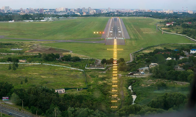 Аэропорт «Киев» закроется на ремонт