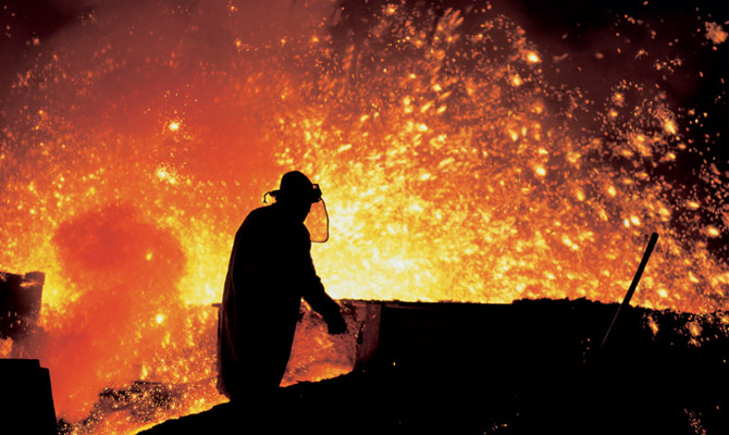 Выплавка стали в Украине обвалилась почти до двухлетнего минимума