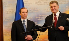 Порошенко пока не готовится ко второму сроку, - АП