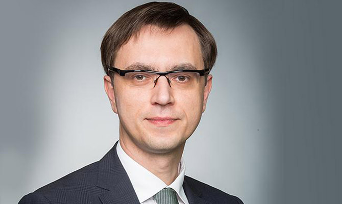 Кабмин отменил поездку Омеляна в США