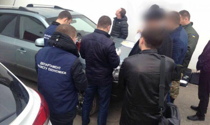 В Ровенской области задержаны все директора лесхозов, - Аваков