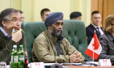 Канада направит в Украину две сотни военных инструкторов