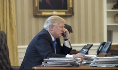 Трамп и Меркель обсудят участие США в решении конфликта в Украине