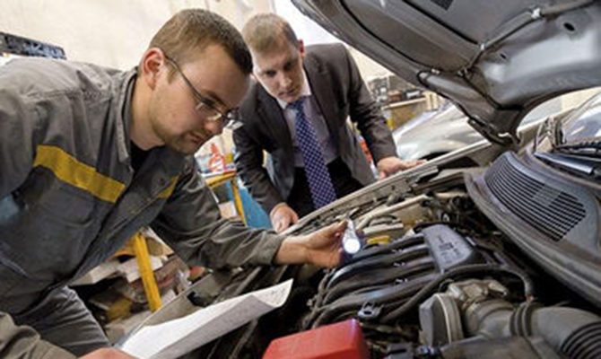 Правительство ввело фото- и видеофиксацию техосмотра авто