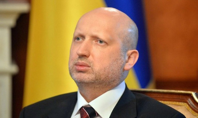 СНБО приостановил перемещение грузов через линию разграничения на Донбассе