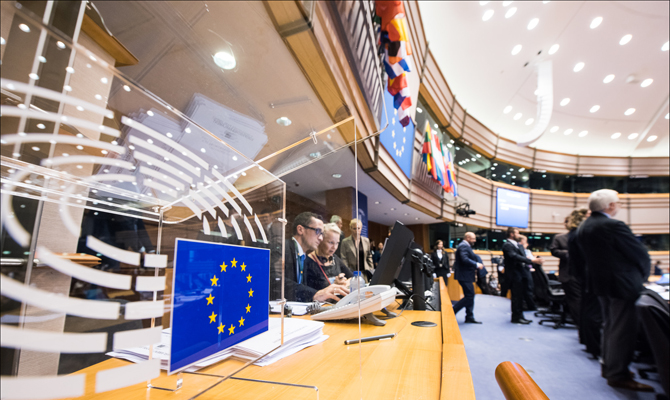 Европарламент вынес на голосование вопрос безвиза для Украины на 6 апреля