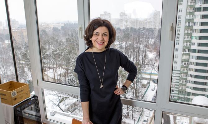 Сыроид задекларировала полмиллиона гривен доходов, дом и 6 земучастков