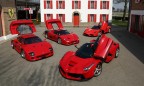 Двух менеджеров Сбербанка задержали при покупке Ferrari