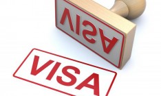 Кабмин поручил отменить плату за оформление виз для граждан Венгрии