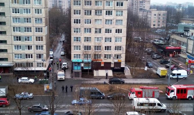 В Петербурге обезврежена бомба в жилом доме