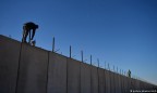 Турция построила стену длинной 585 км на границе с Сирией