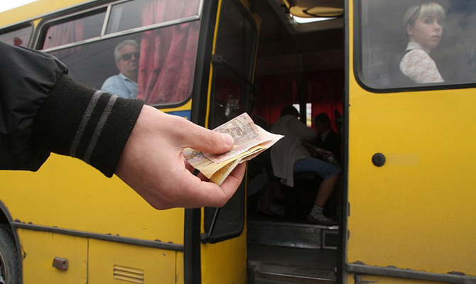 АМКУ рекомендовал проверить тарифы на проезд в автобусах