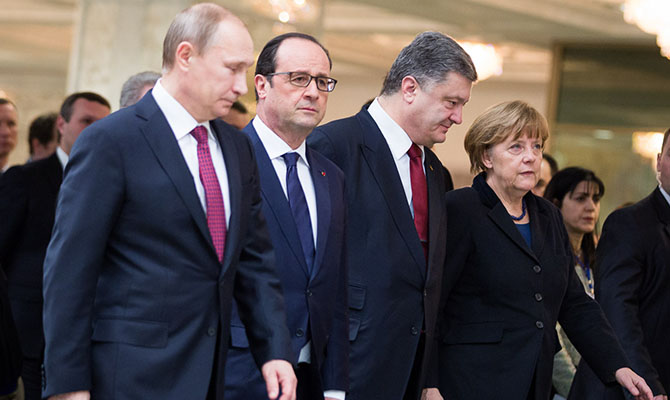 Порошенко, Путин, Меркель и Олланд поговорили по телефону о Донбассе