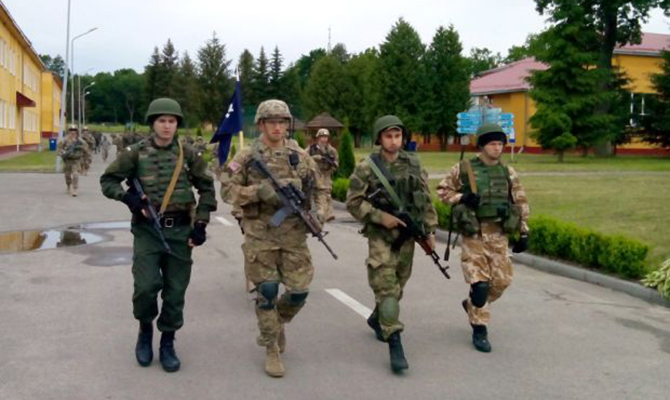 На Яворовском полигоне военнослужащий убил фельдшера