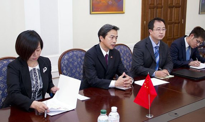 КНР готова рассмотреть предложения по ЗСТ с Украиной