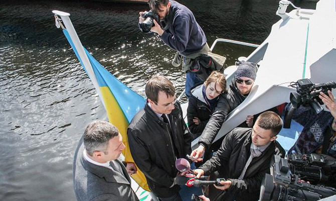 МИУ планирует возобновить пассажирские перевозки по Днепру
