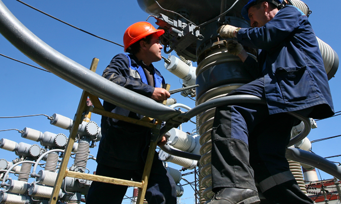 Украина не будет прекращать электроснабжение ДНР