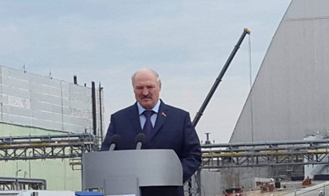 Лукашенко предложил Украине помощь в создании заповедника в зоне отчуждения