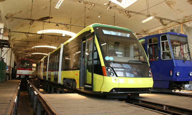 «Киевпастранс» намерен закупить еще семь 30-метровых трамваев