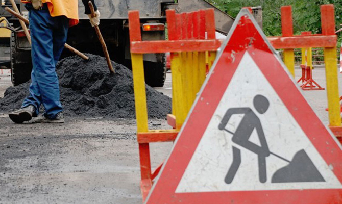 На Ивано-Франковщине ограничили движение: дожди размыли дорогу