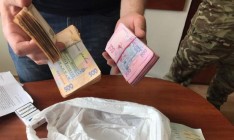 На Житомирщине двух чиновников ГФС задержали за взятку
