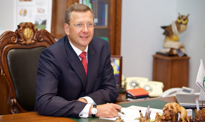 Экс-главу Гослесагентства Сивца и его жену объявили в розыск Интерпола