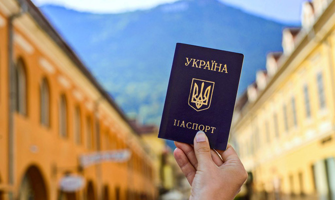 Украина окончательно получила безвиз